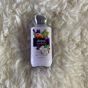New BBW Lavender & Spring Apricot Body Lotion